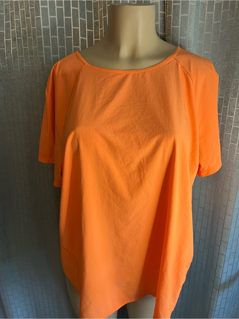 lululemon athletica Orange Short Sleeve Performance Tee